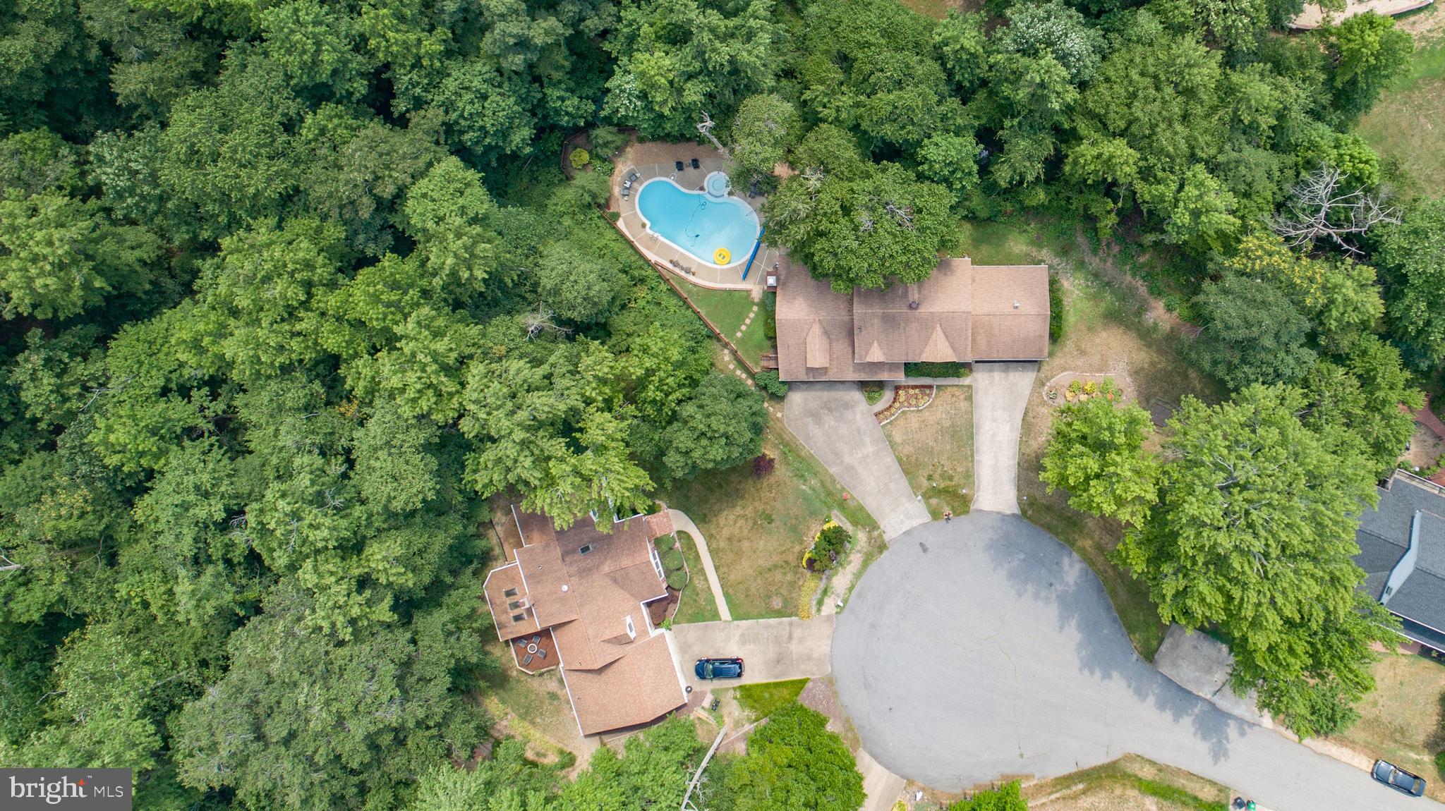 BREEZEWOOD - Residential