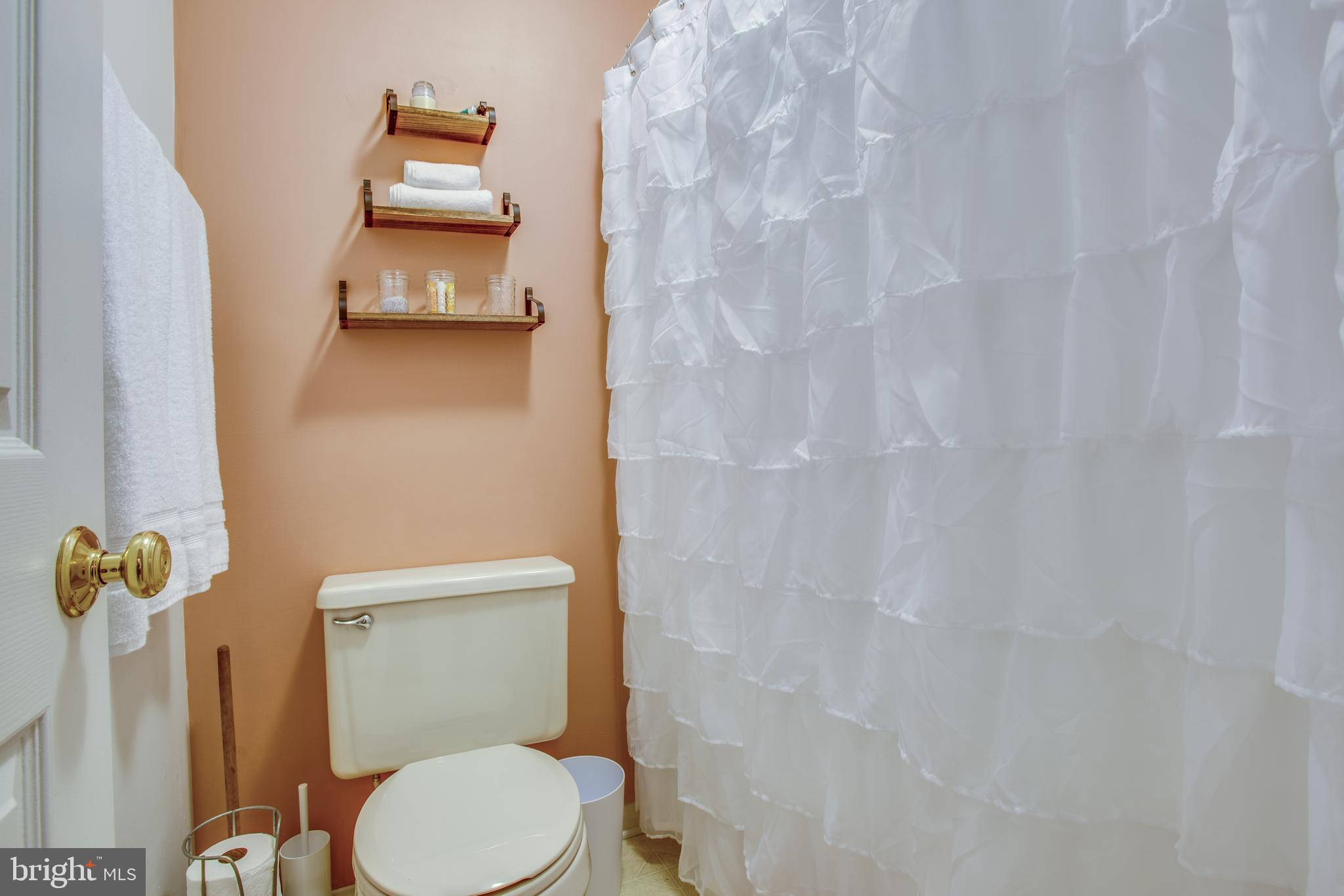 BREEZEWOOD - Residential