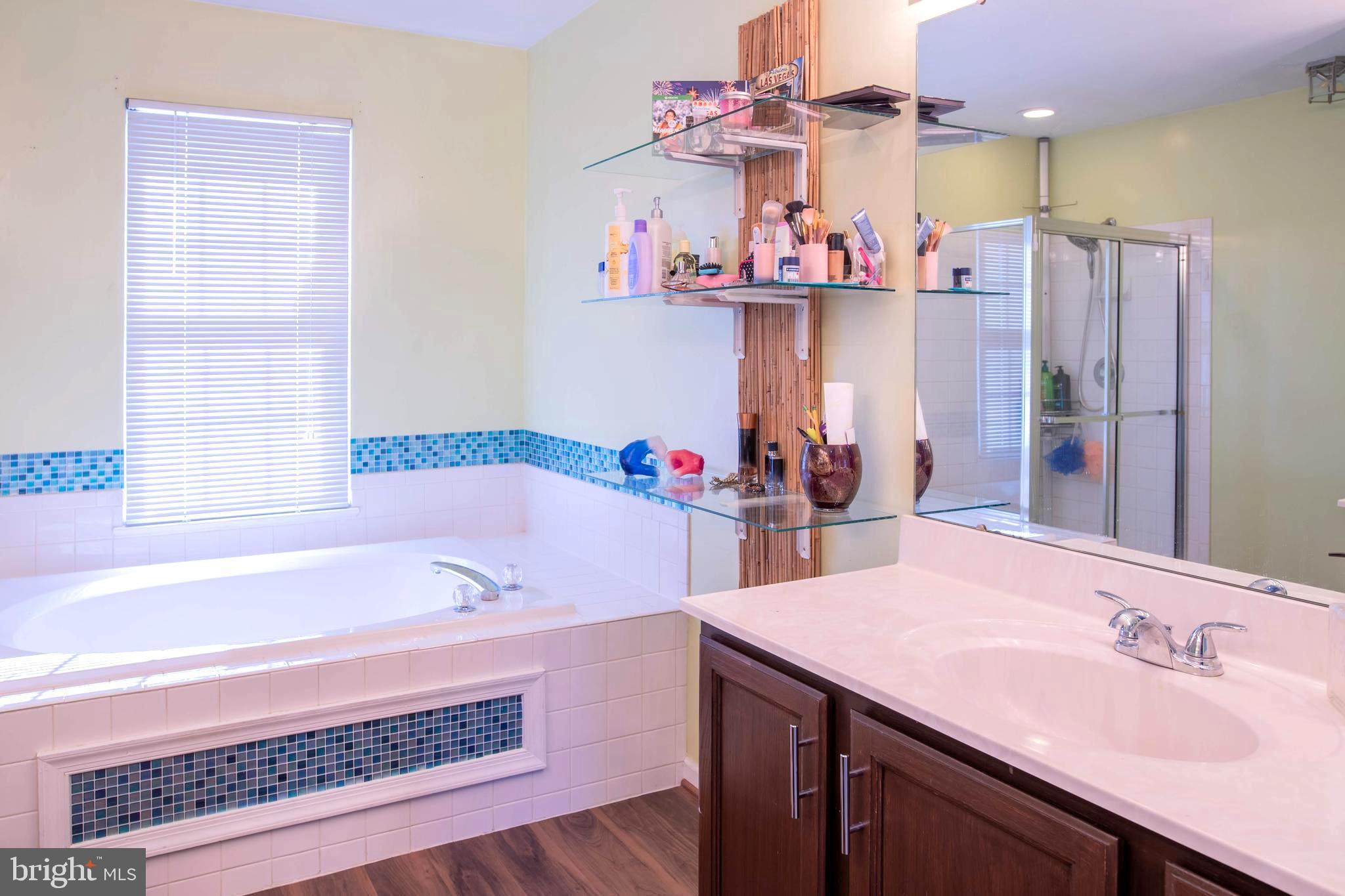 SPRINGFIELD MANOR - Residential