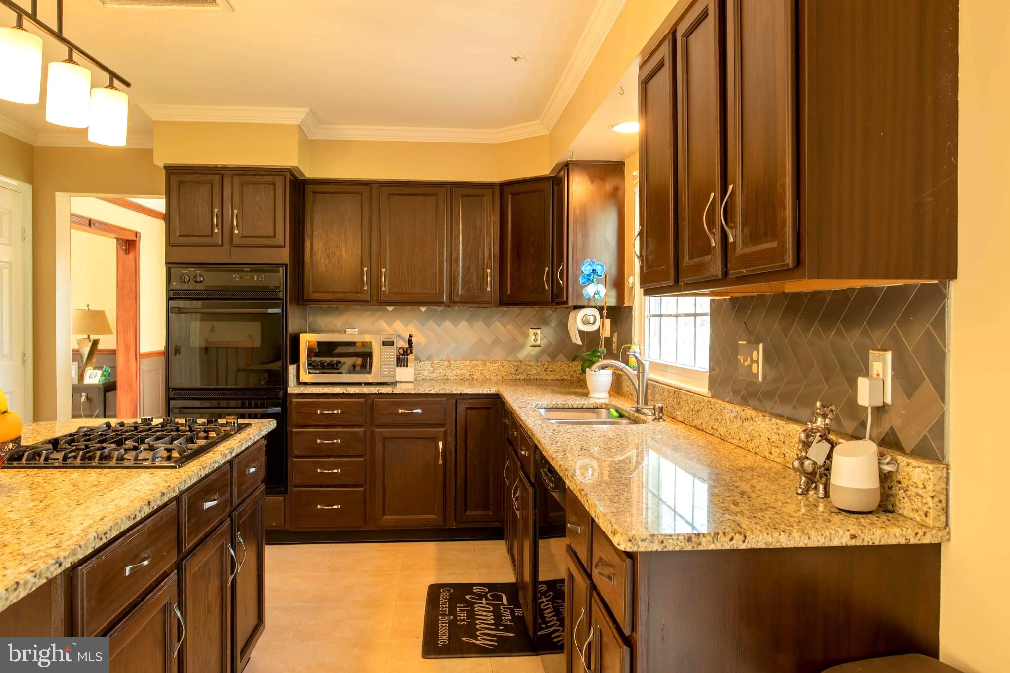 SPRINGFIELD MANOR - Residential