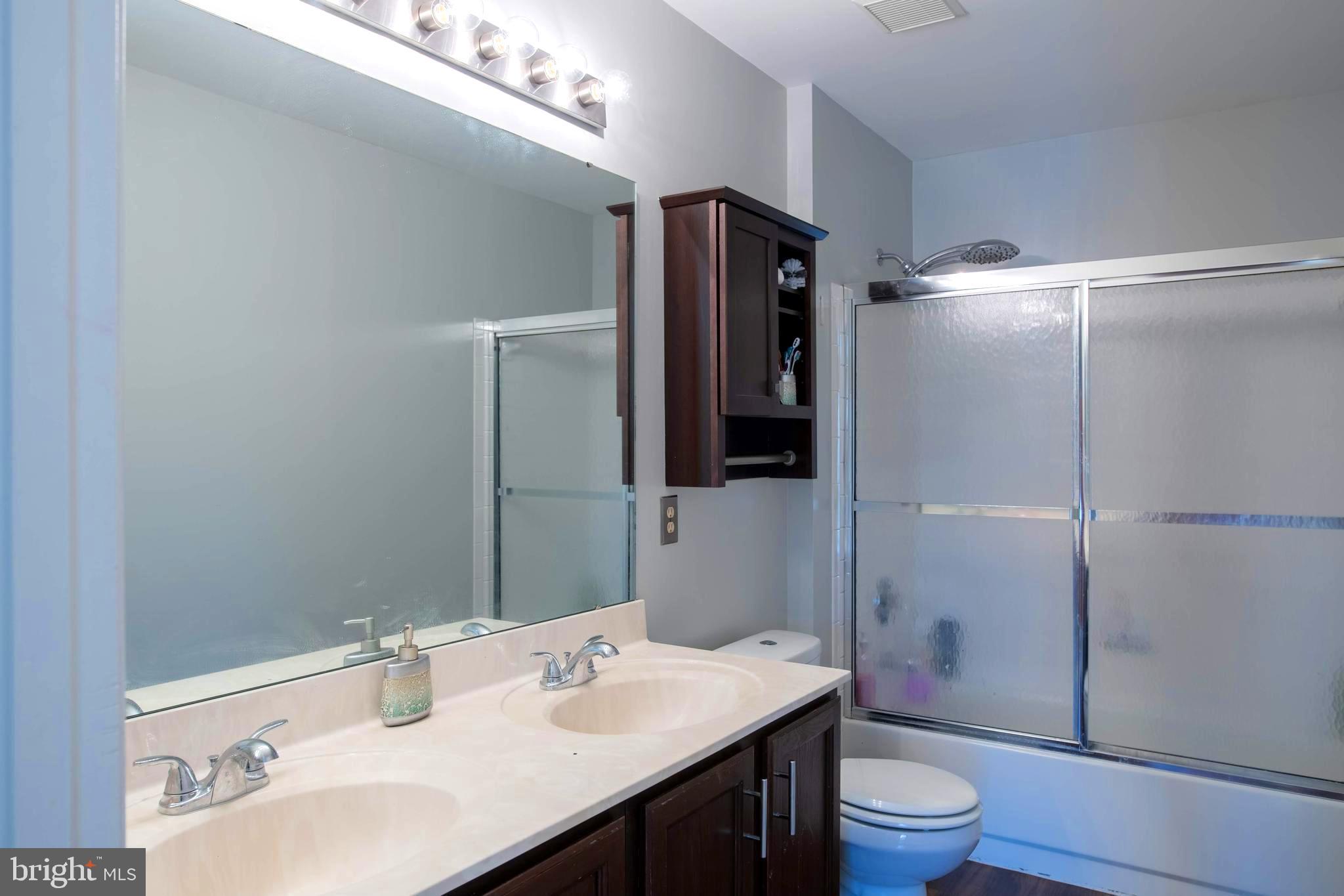 SPRINGFIELD MANOR - Residential