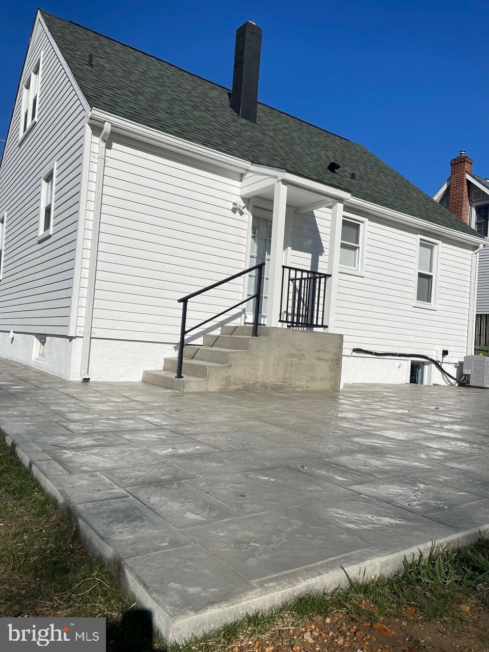 HILLCREST - Residential