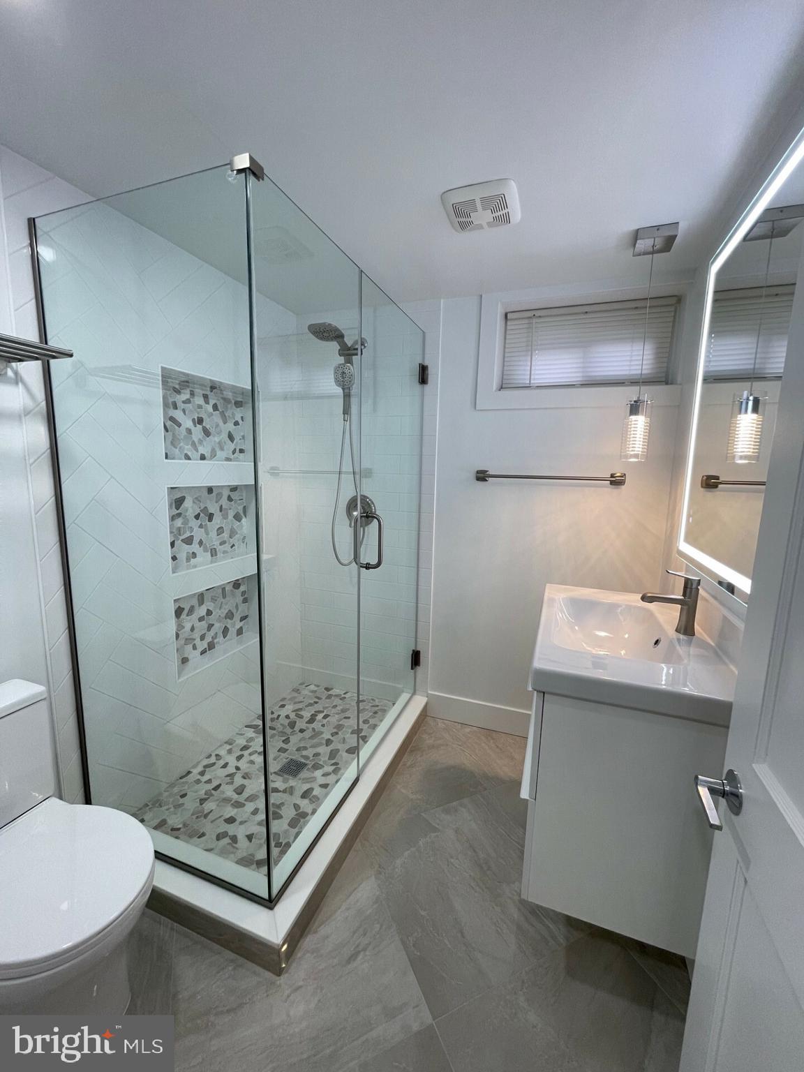 HILLCREST - Residential