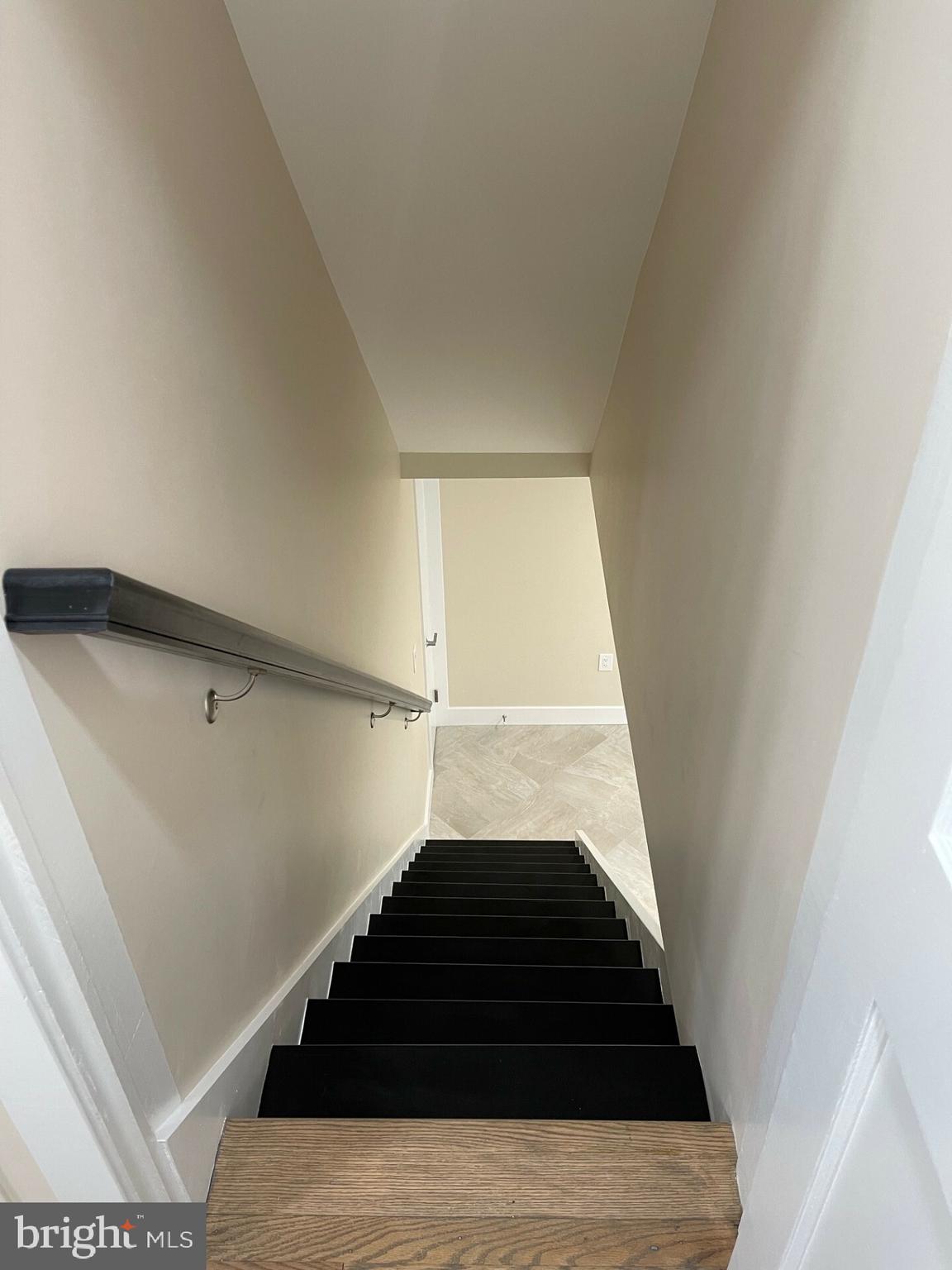 HILLCREST - Residential