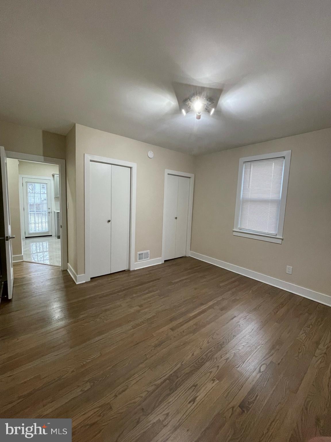 HILLCREST - Residential