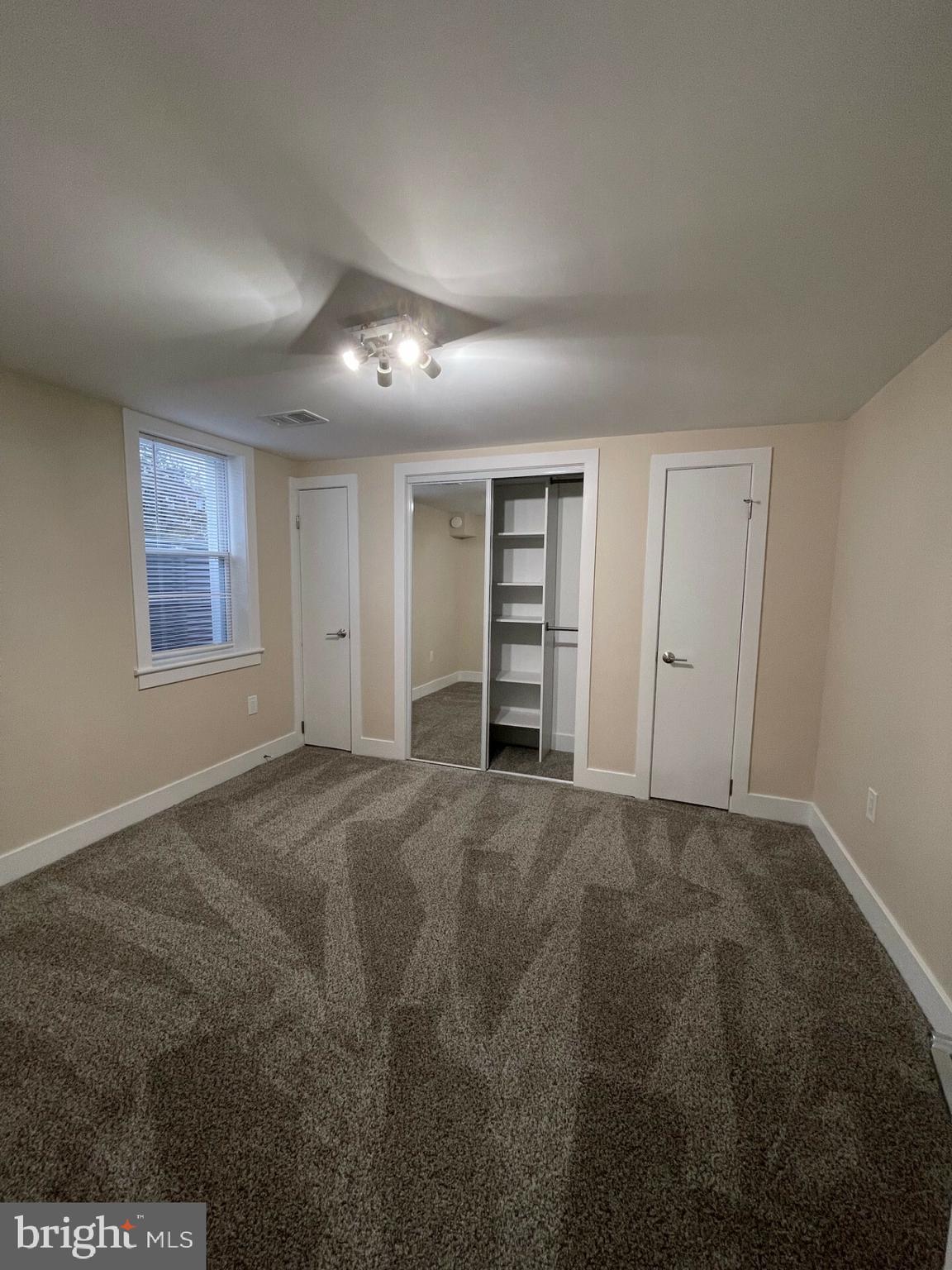 HILLCREST - Residential