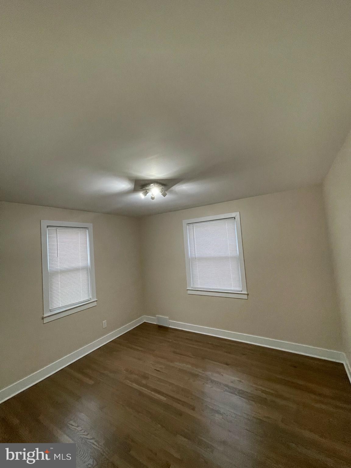 HILLCREST - Residential