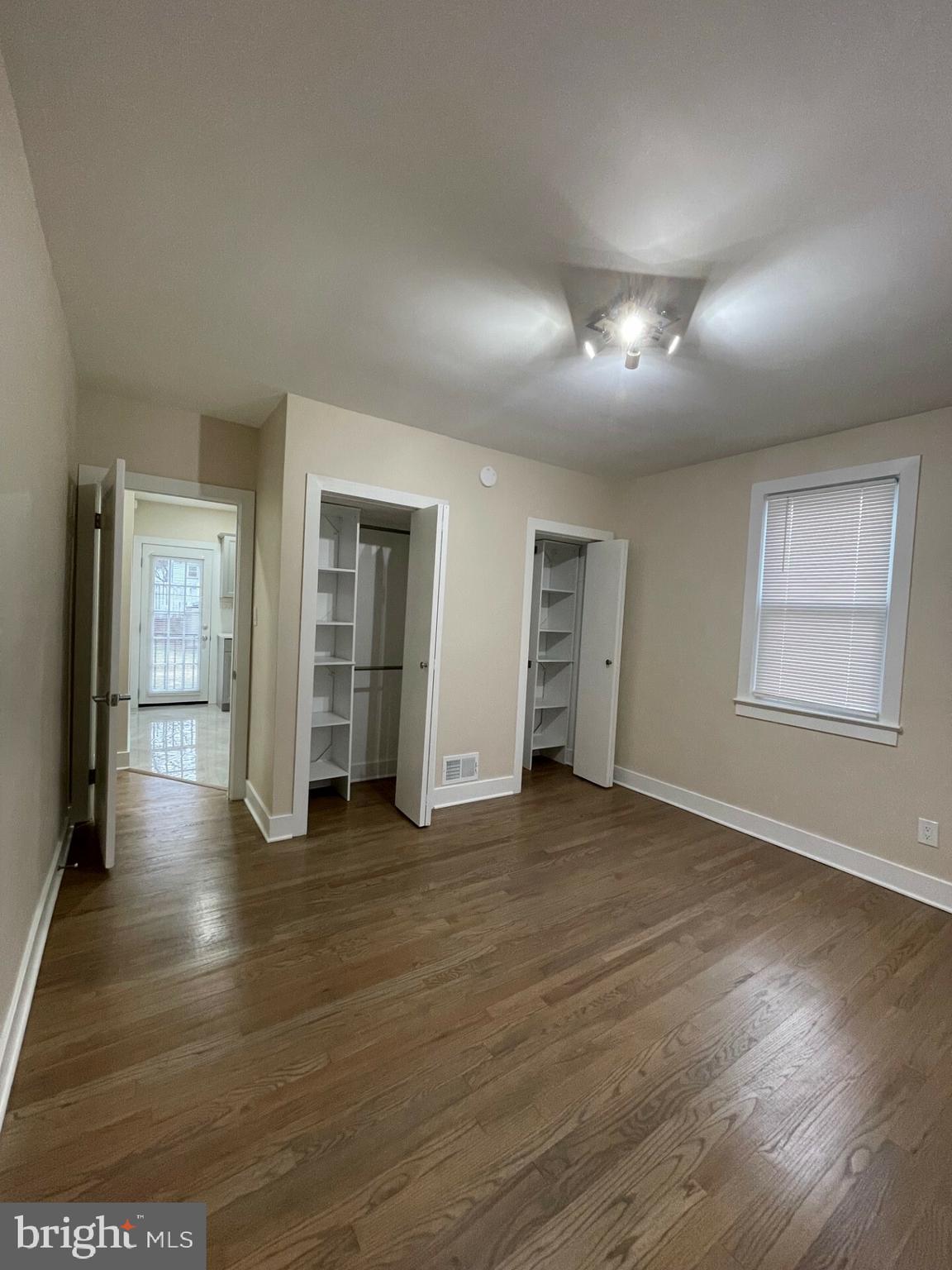 HILLCREST - Residential