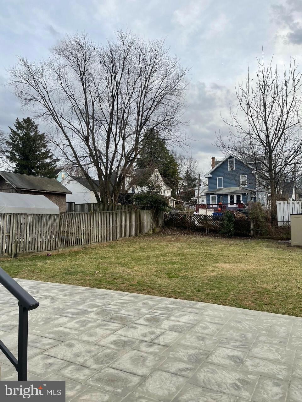 HILLCREST - Residential