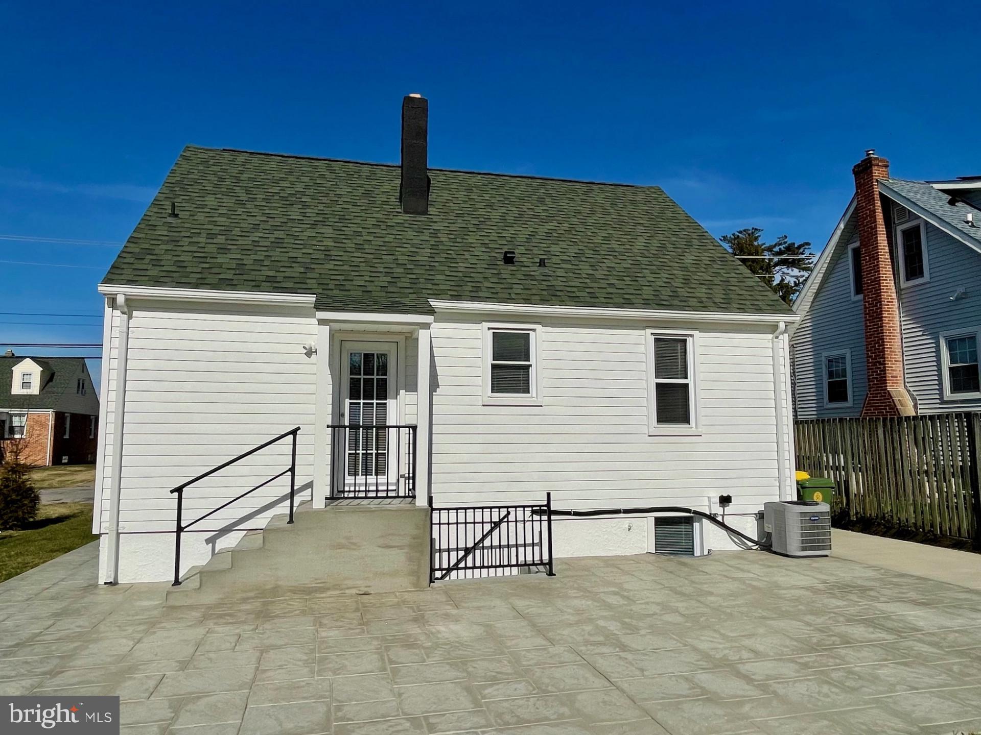 HILLCREST - Residential