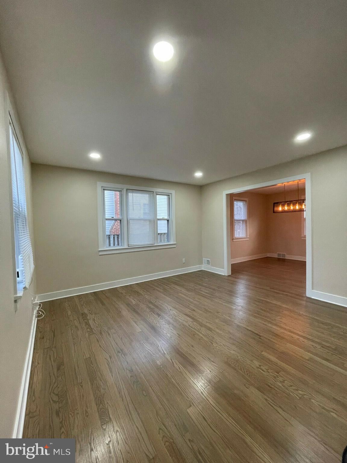 HILLCREST - Residential