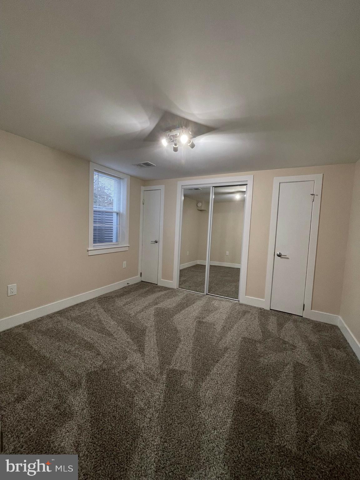 HILLCREST - Residential