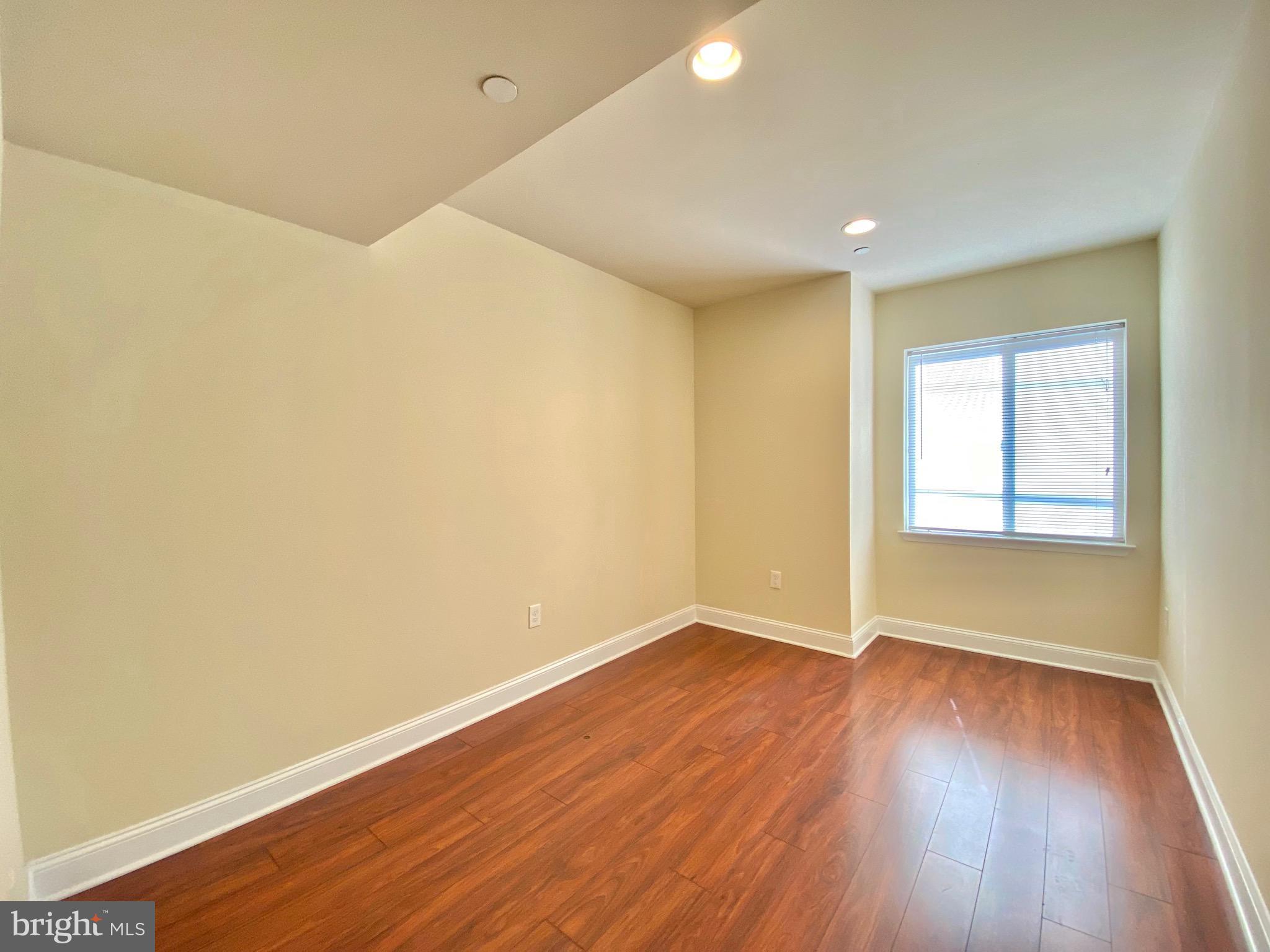 PHILADELPHIA (NORTH) - Residential Lease