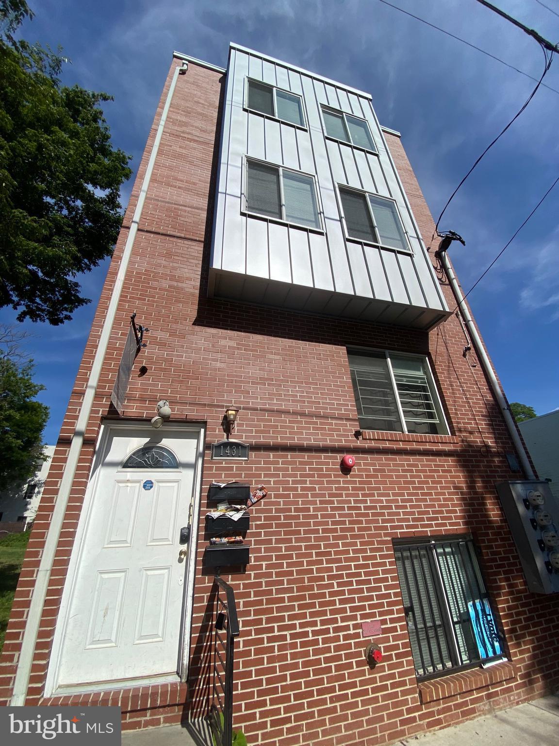 PHILADELPHIA (NORTH) - Residential Lease