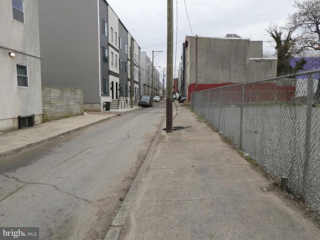 1707 INGERSOLL STREET