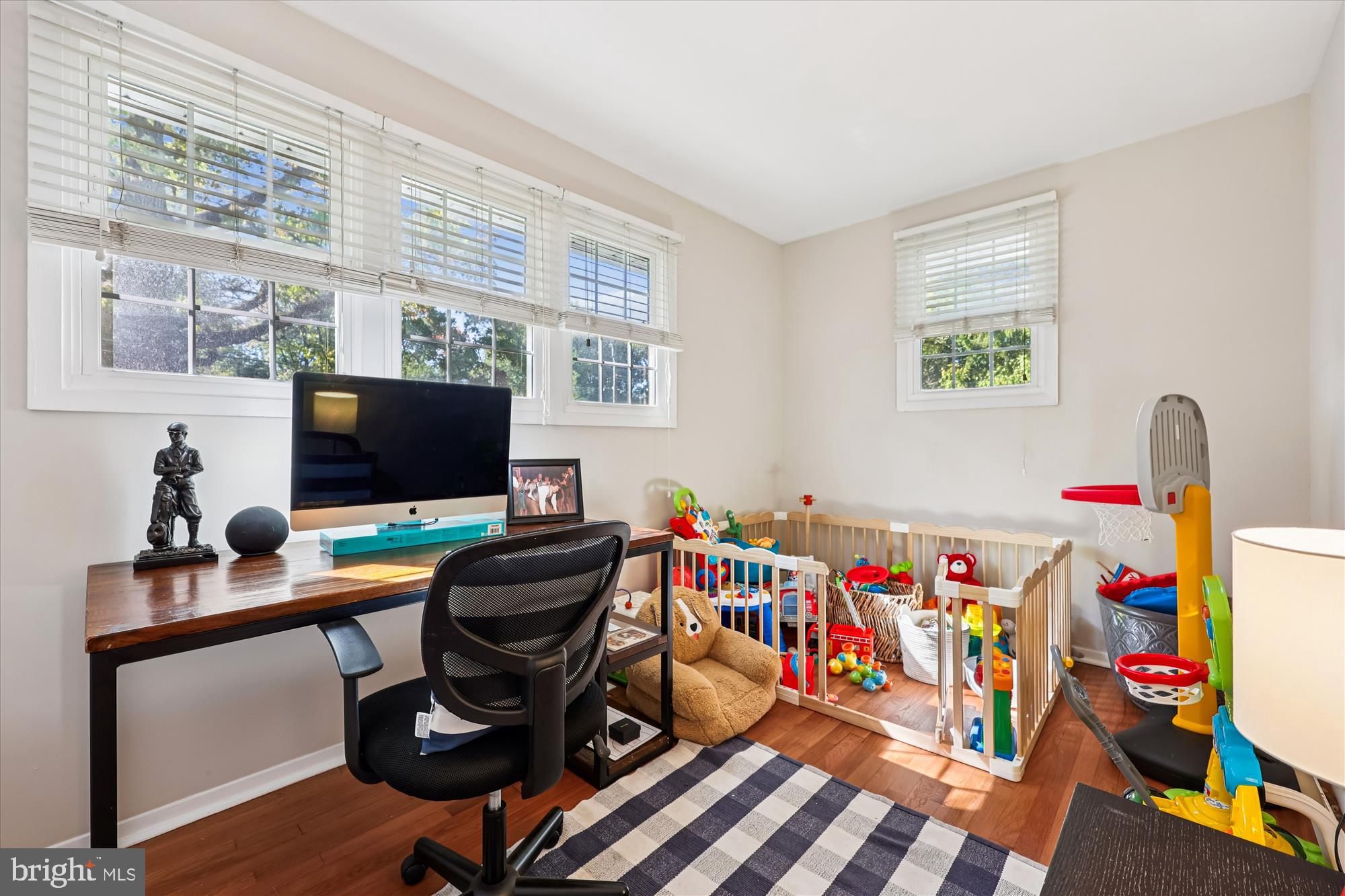 ROCK CREEK PALISADES - Residential