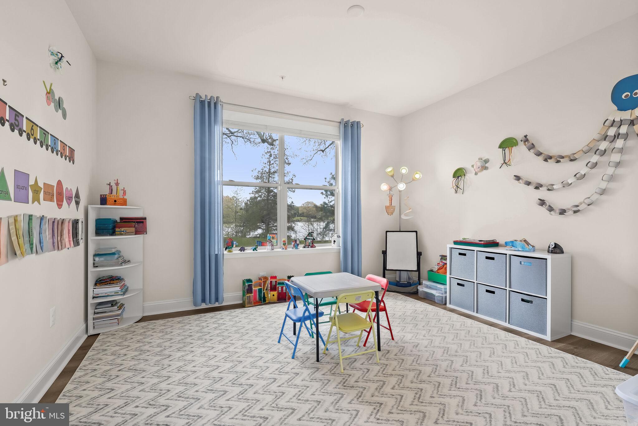 HICKORY RIDGE - Residential