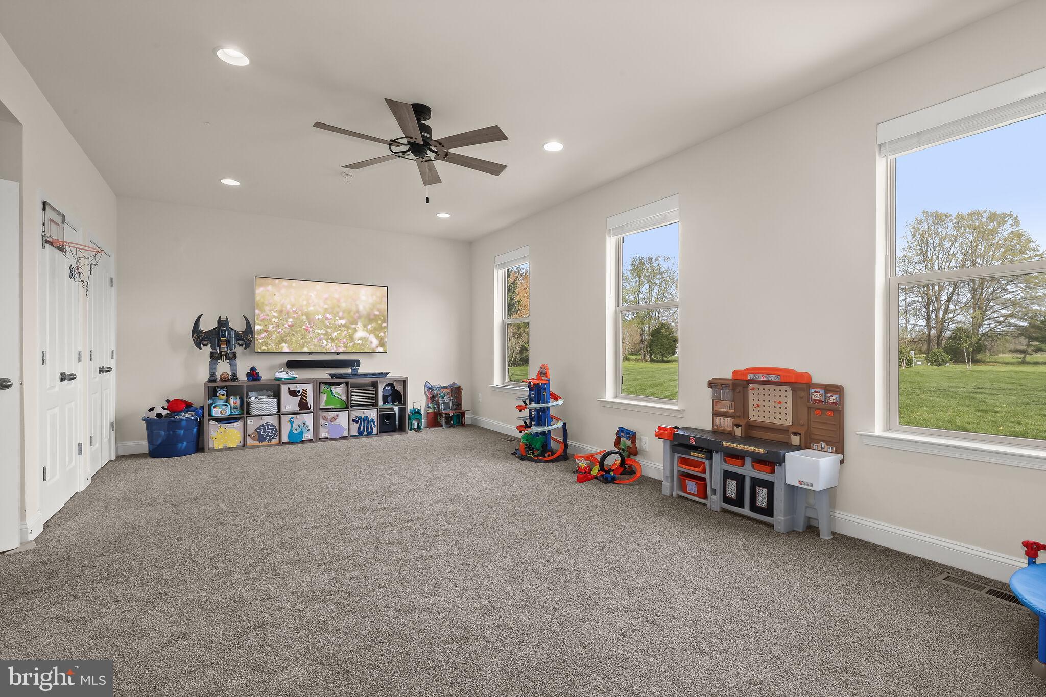 HICKORY RIDGE - Residential