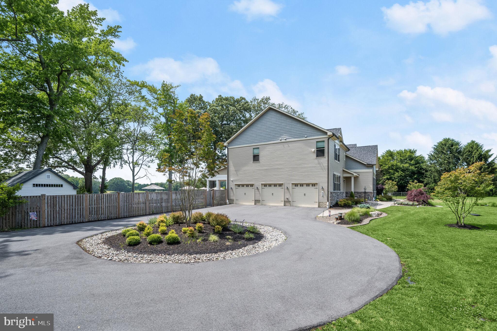 HICKORY RIDGE - Residential