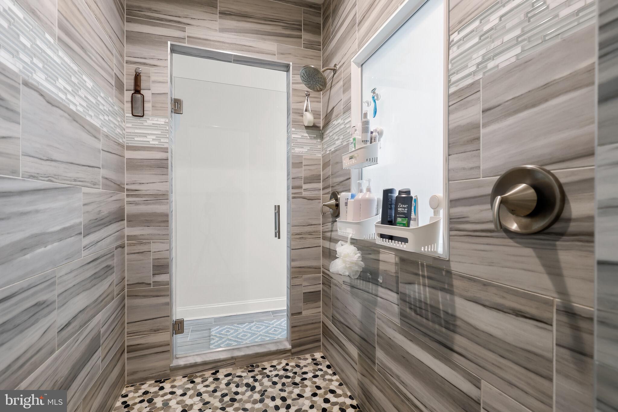 HICKORY RIDGE - Residential