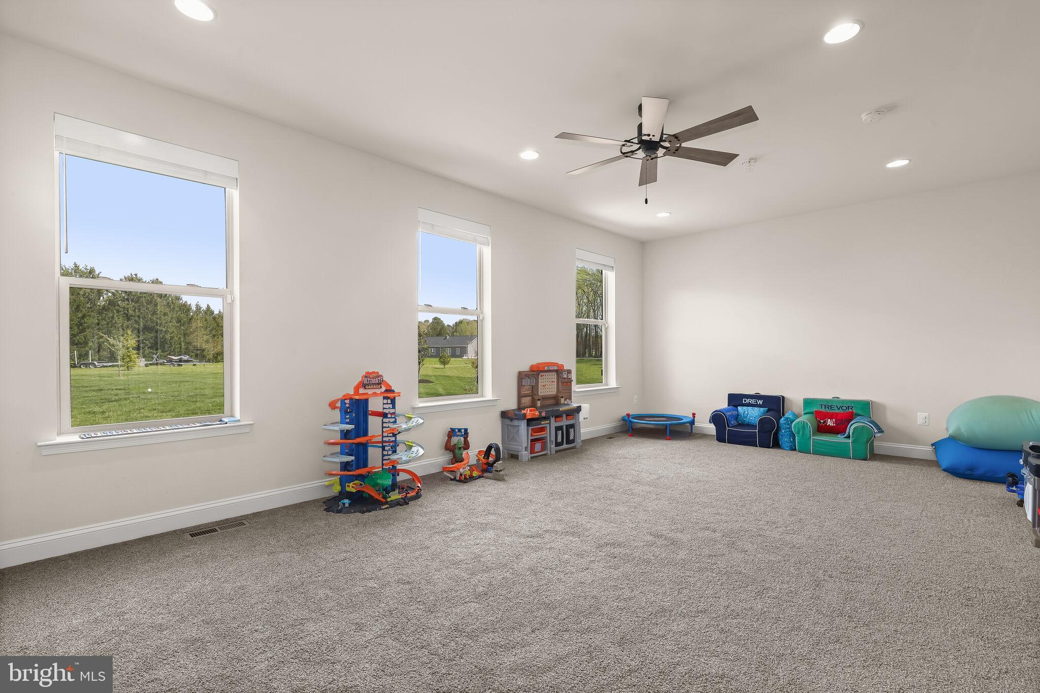 HICKORY RIDGE - Residential