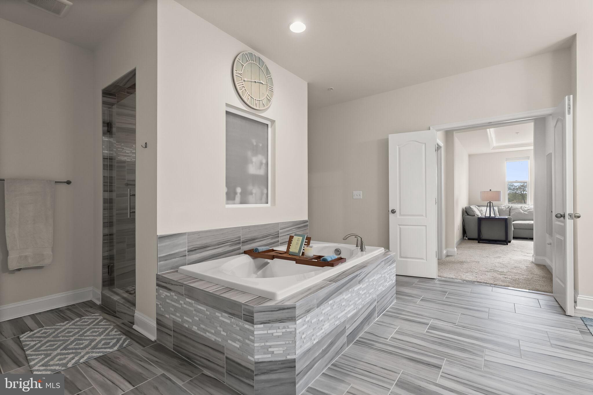 HICKORY RIDGE - Residential