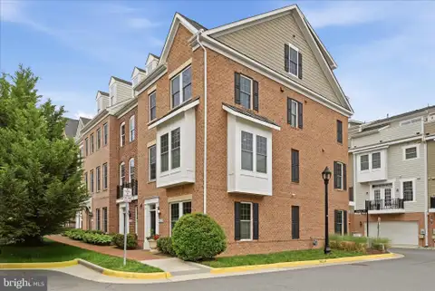 402 Haupt Square SE, Leesburg, VA 20175 - #: VALO2124610