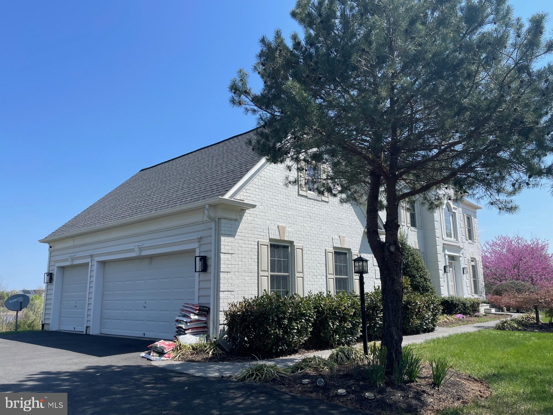 43820 CHURCHILL GLEN DRIVE