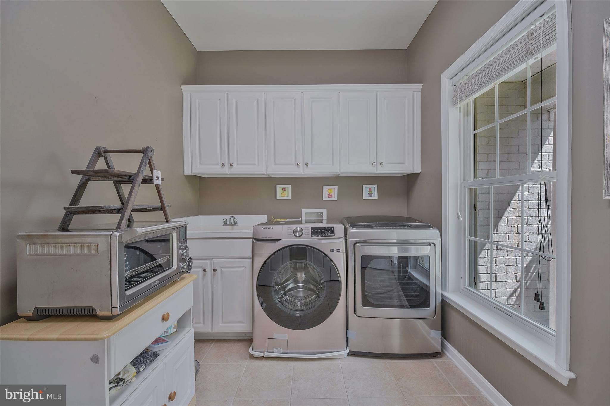 THE RIDINGS AT BLUE SPRING - Residential