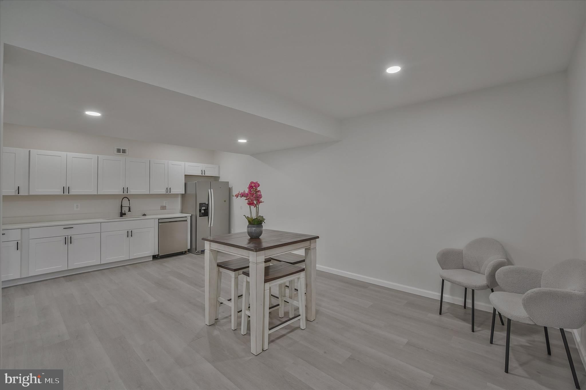 THE RIDINGS AT BLUE SPRING - Residential