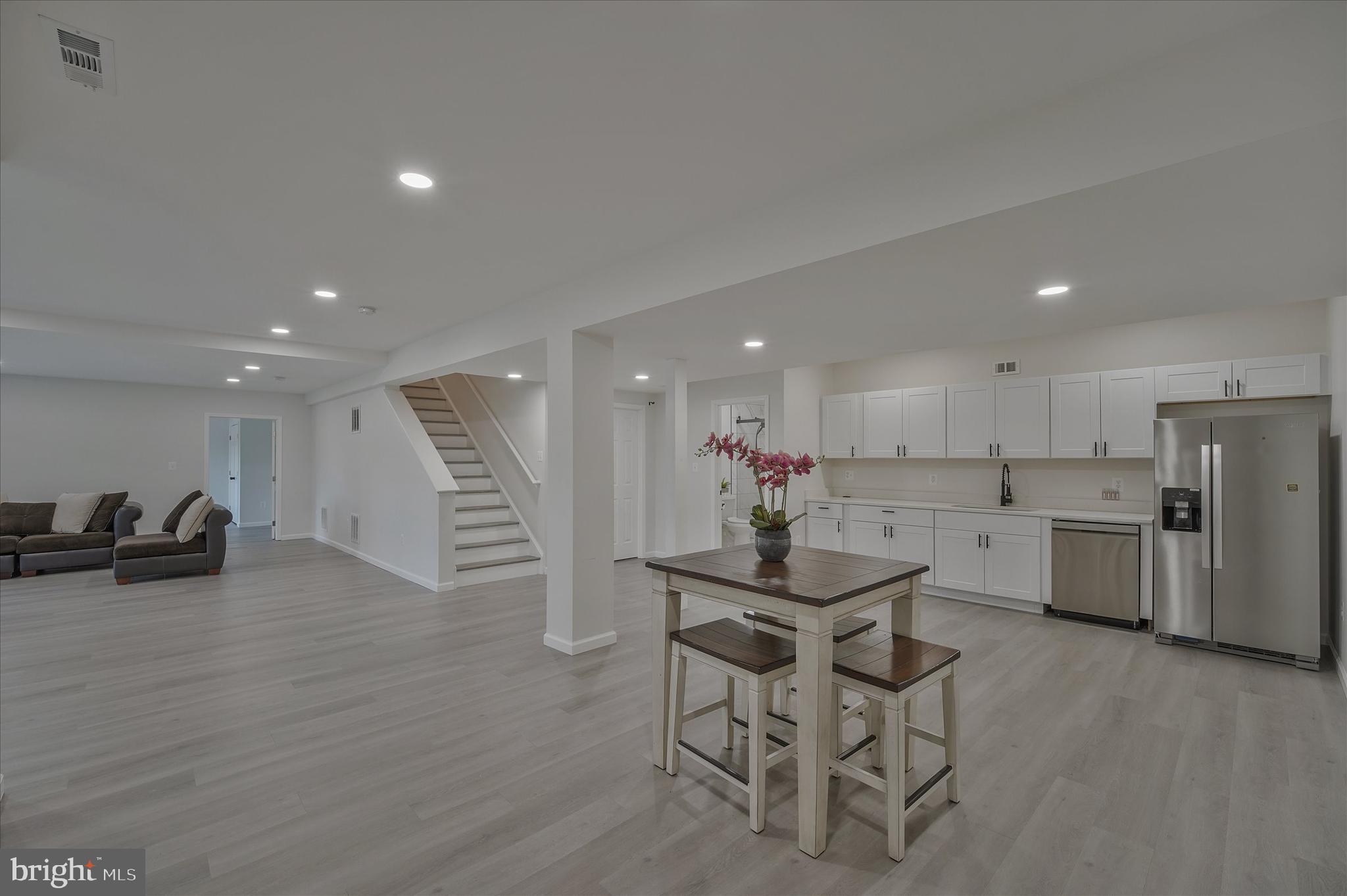 THE RIDINGS AT BLUE SPRING - Residential