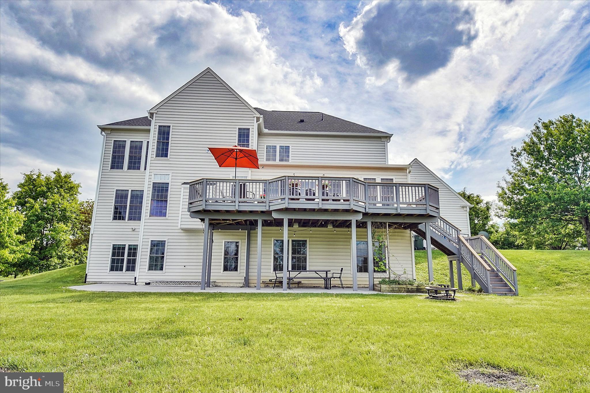 THE RIDINGS AT BLUE SPRING - Residential