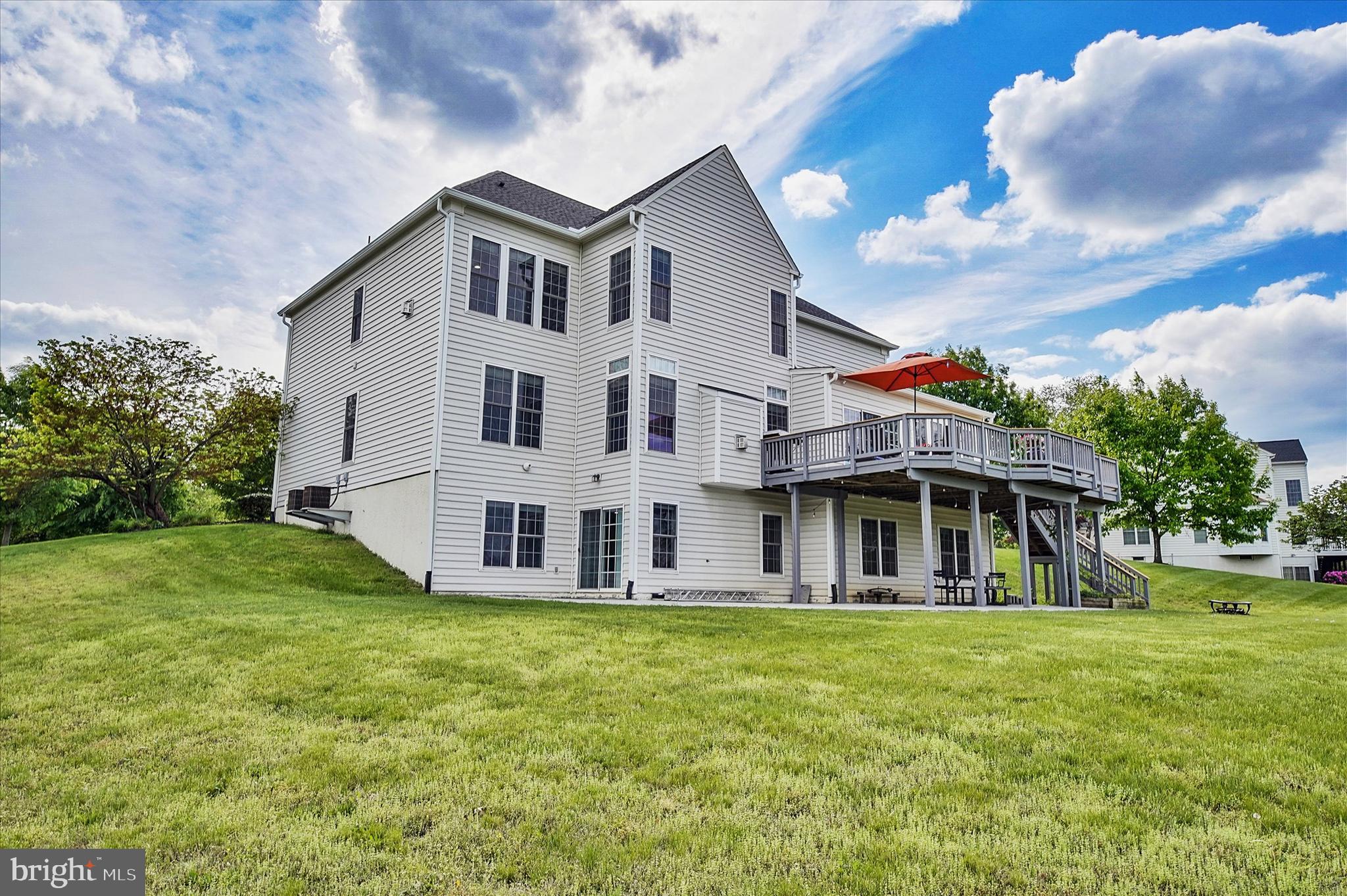 THE RIDINGS AT BLUE SPRING - Residential