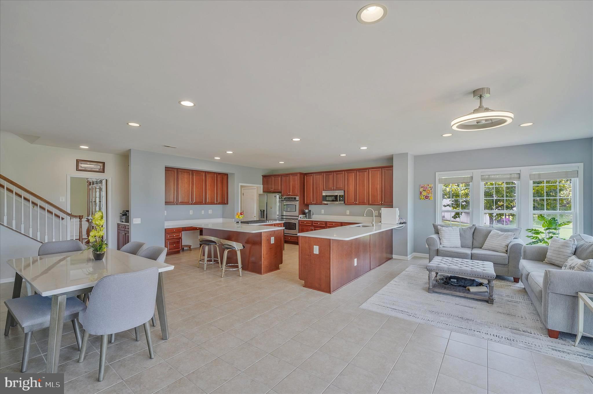 THE RIDINGS AT BLUE SPRING - Residential