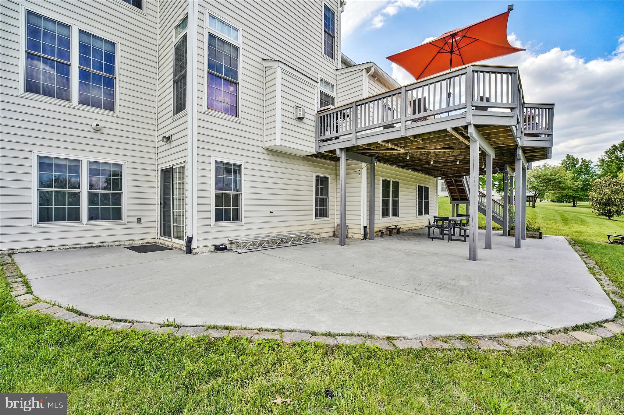 THE RIDINGS AT BLUE SPRING - Residential