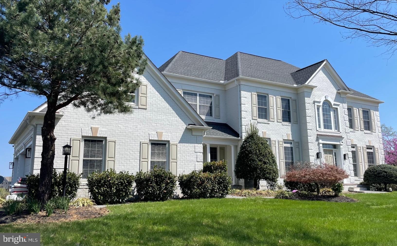 43820 CHURCHILL GLEN DRIVE