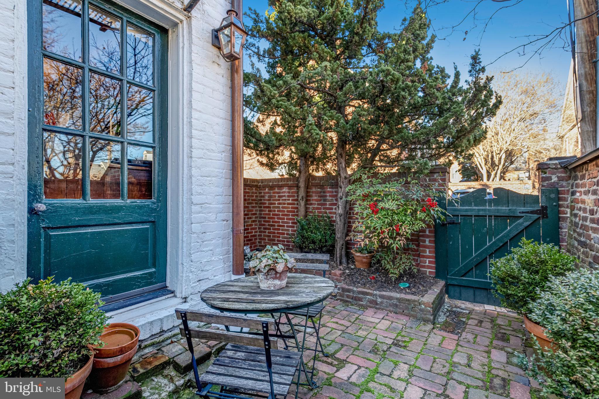 OLD TOWN - Residential