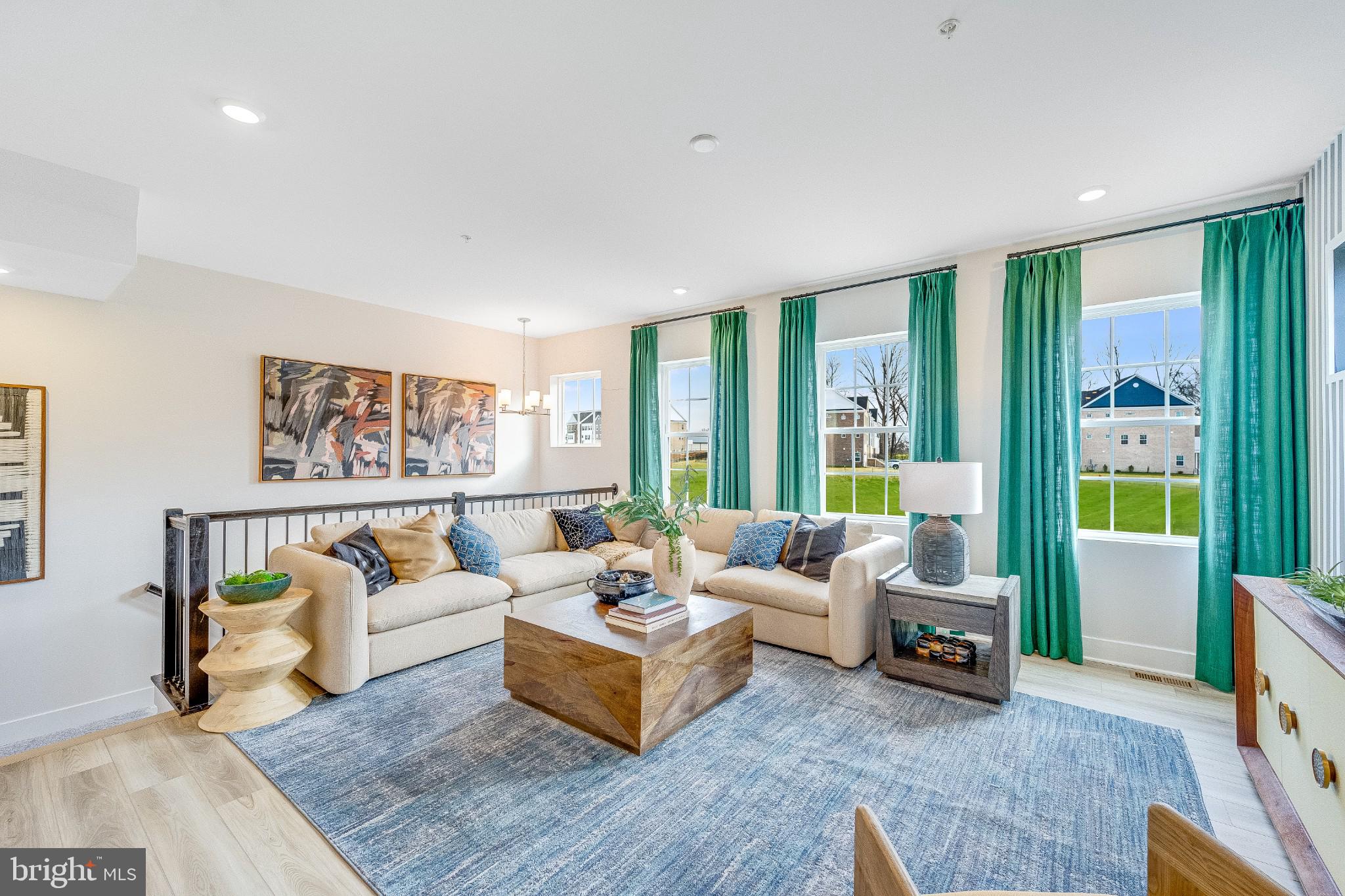 322 BIRDIE COURT