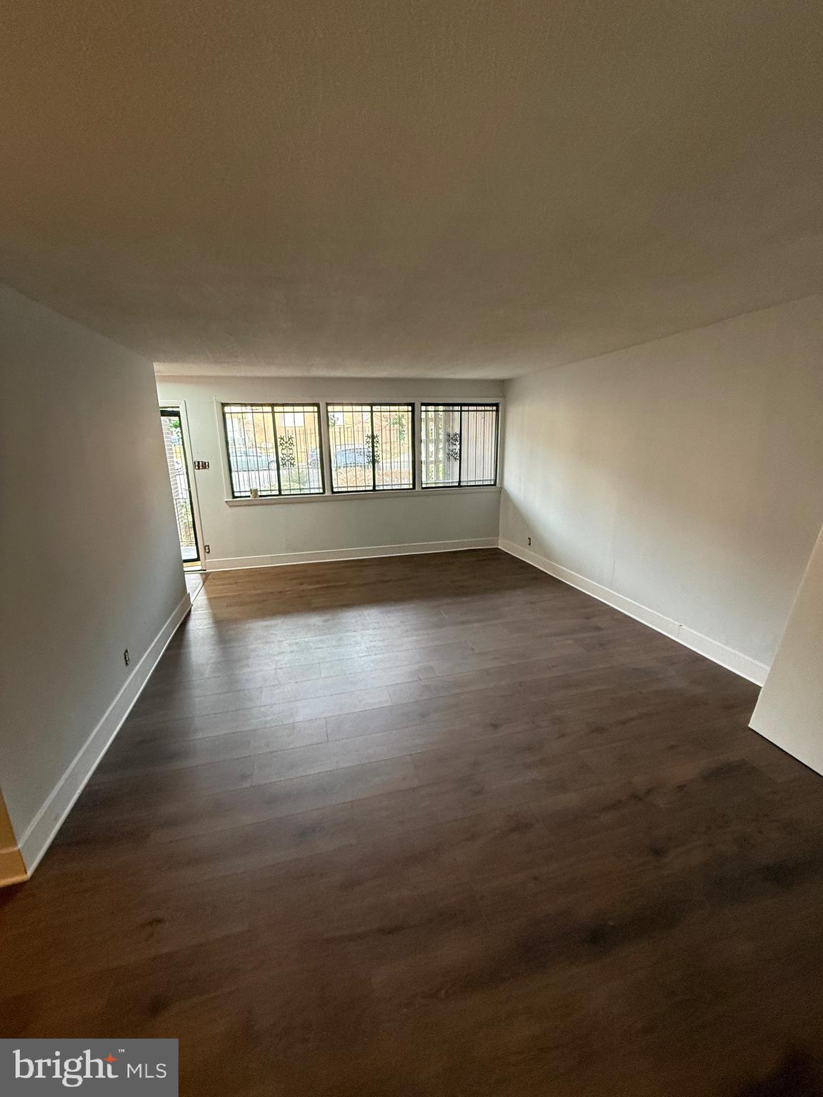 STONEGATE CONDO- PHASE I - Residential Lease