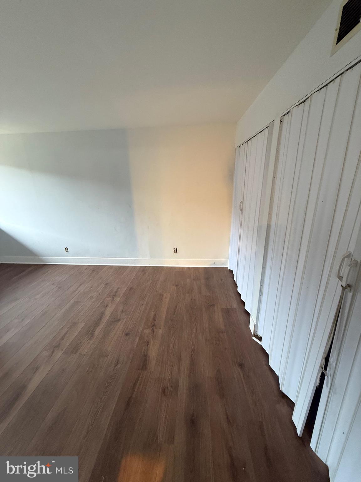 STONEGATE CONDO- PHASE I - Residential Lease