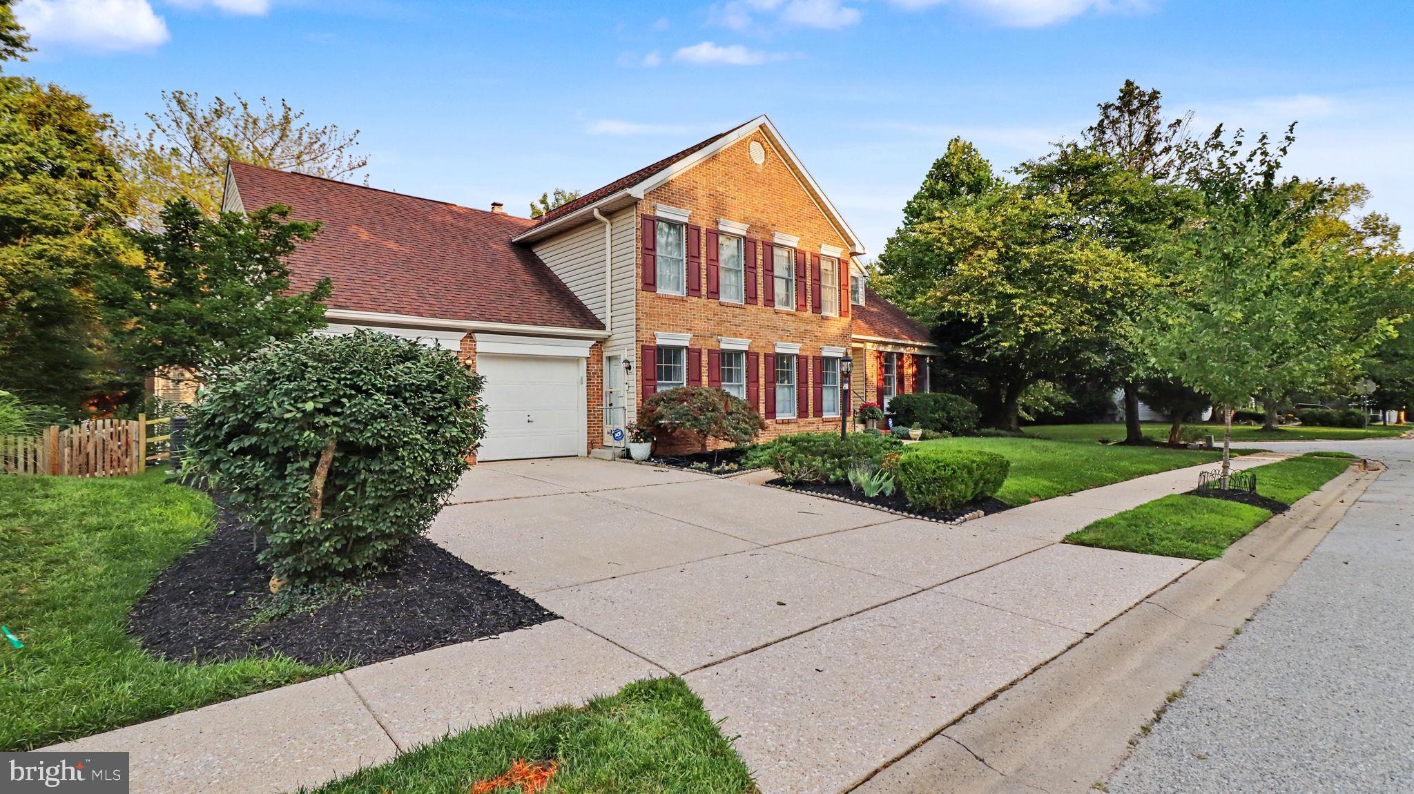 8502 DARK HAWK CIRCLE