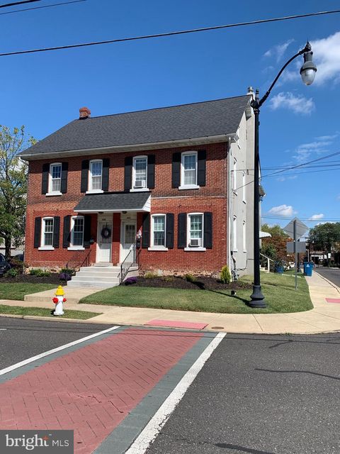 403 DERSTINE AVENUE LANSDALE PA 19446