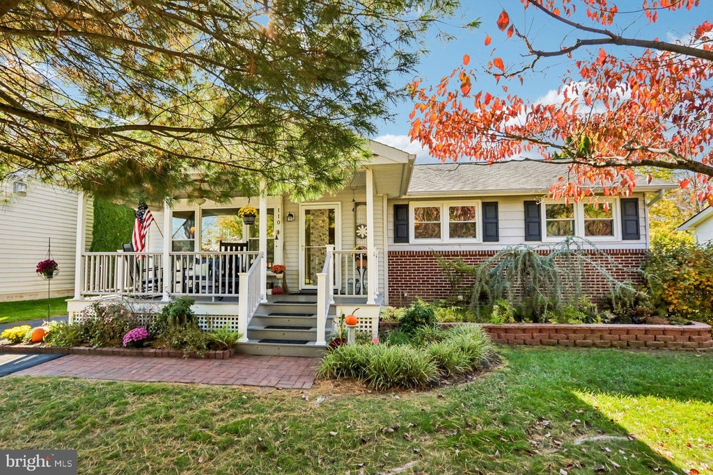 Photo of 110 Taifer Avenue, DOYLESTOWN, PA 18901 (MLS # PABU2134460)
