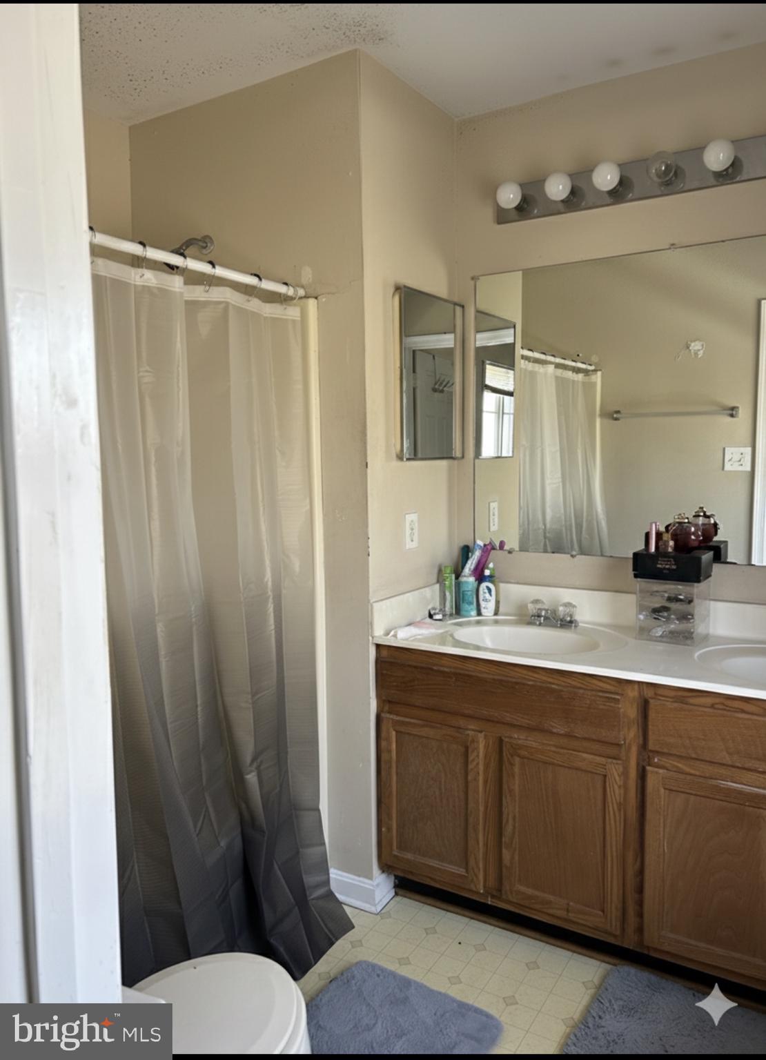 ACTON VILLAGE - Residential