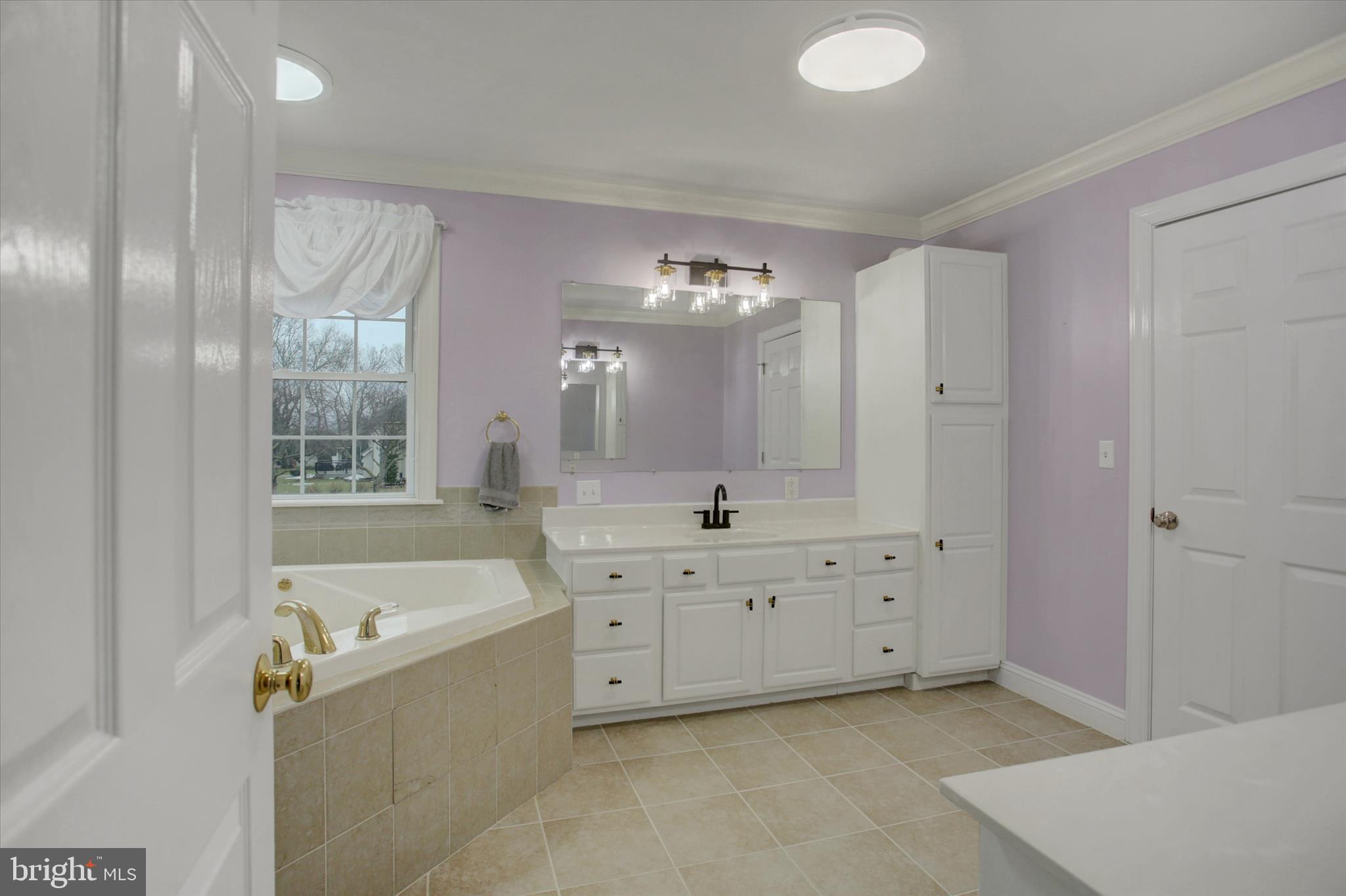 CENTURY MANOR - Residential