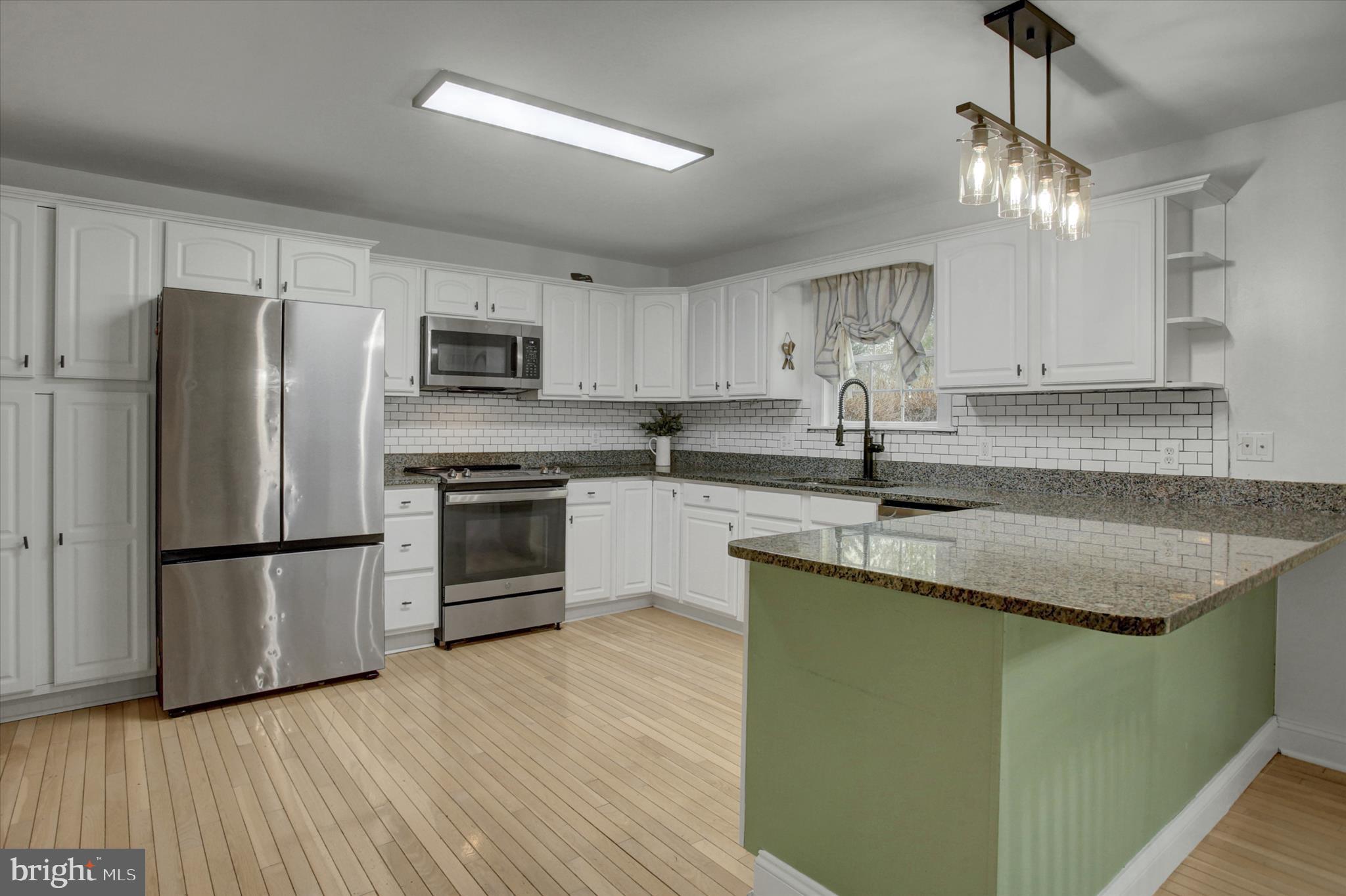 CENTURY MANOR - Residential