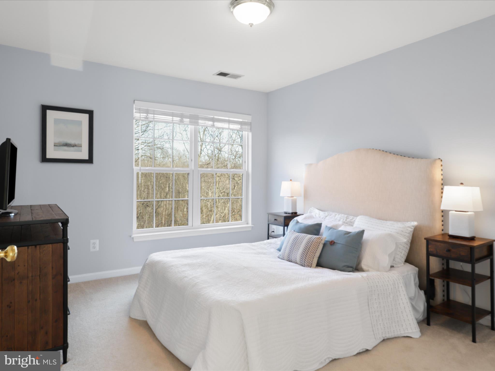 POTOMAC CROSSING - Residential