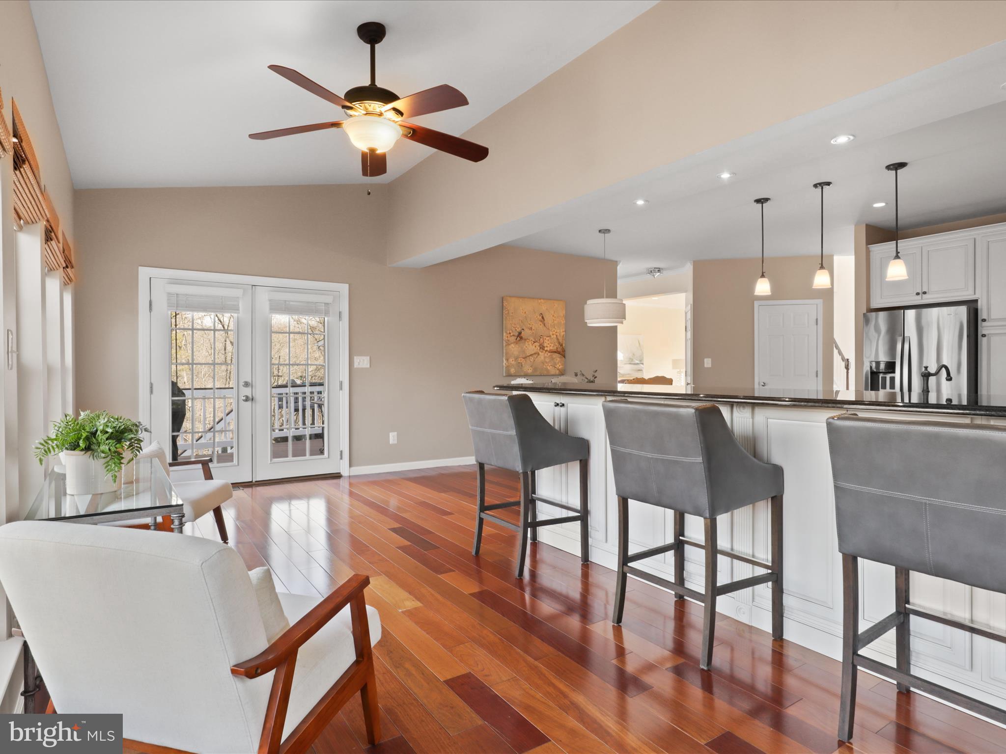 POTOMAC CROSSING - Residential