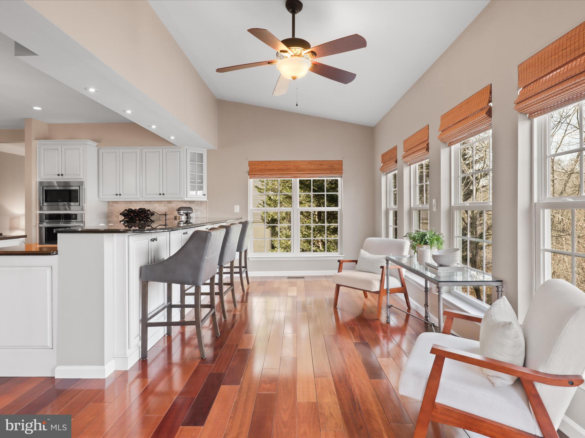 POTOMAC CROSSING - Residential