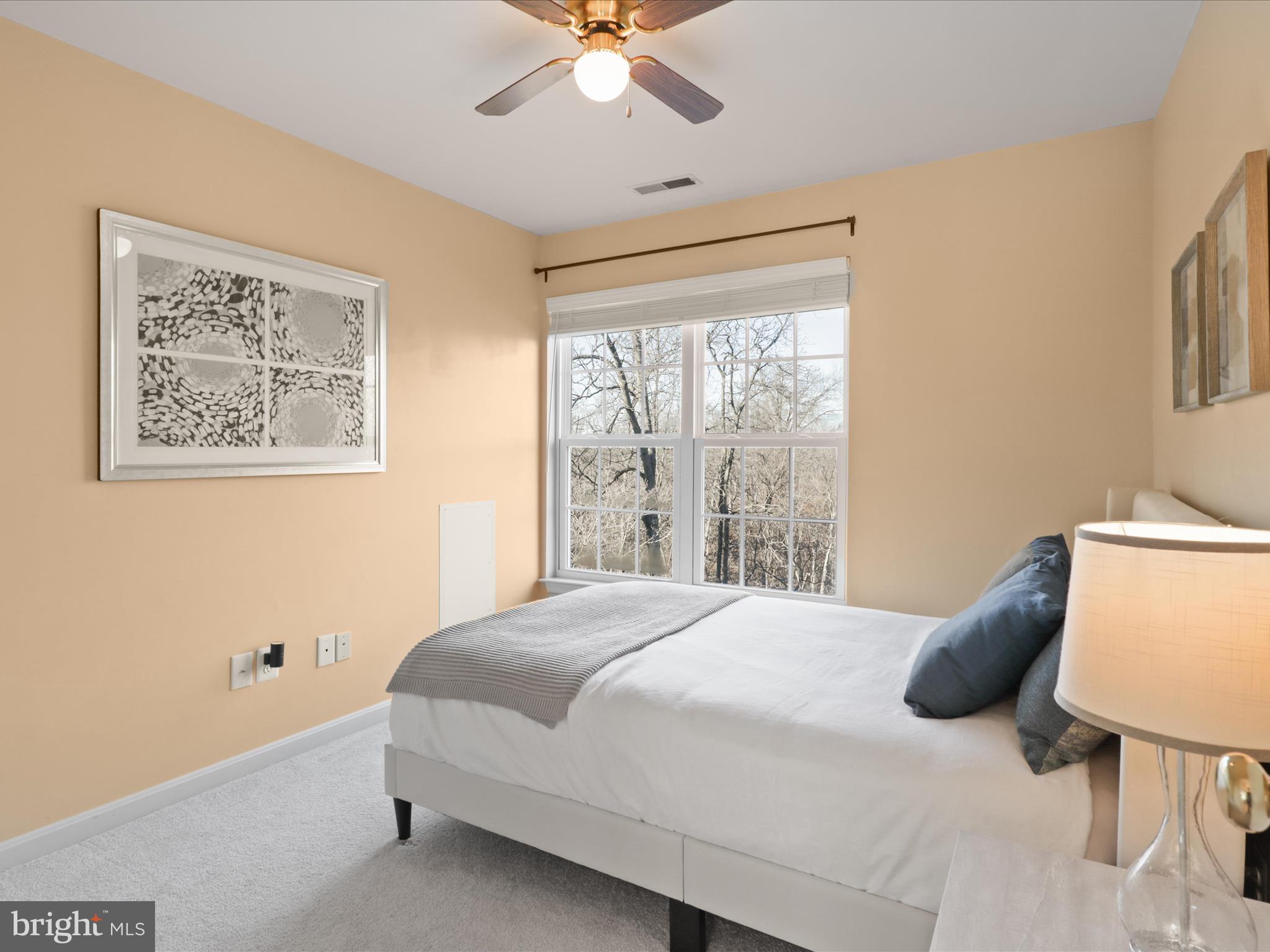 POTOMAC CROSSING - Residential